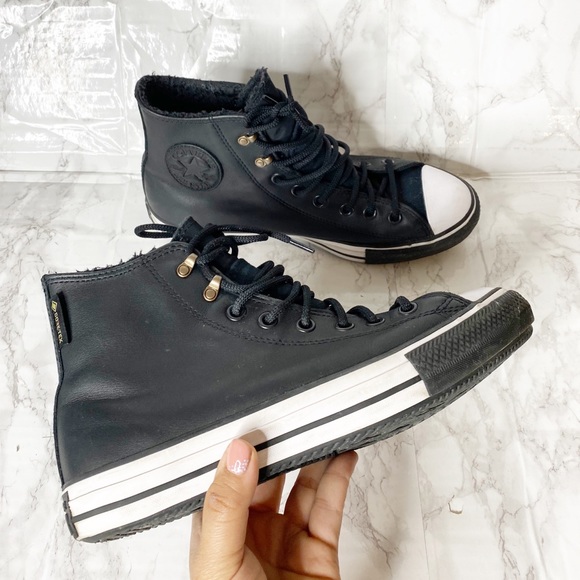 Converse Other - Converse Goretex Leather Lace Up Sneakers M7 W9